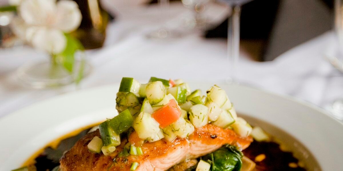 Salmón al Horno con Miel y Mostaza