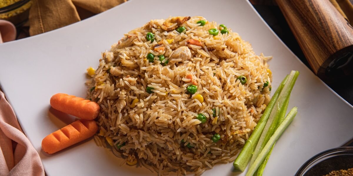 Arroz Frito con Verduras y Huevo